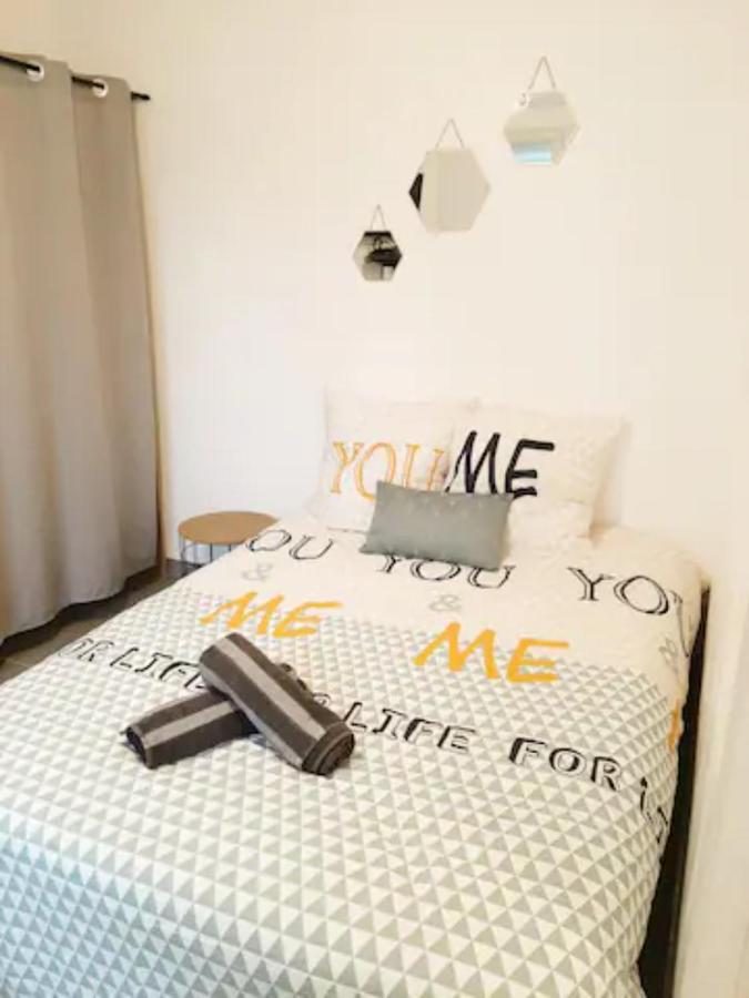 Appartement Le Petit Charmeur, parking, Wifi, gare à Flers  Extérieur photo