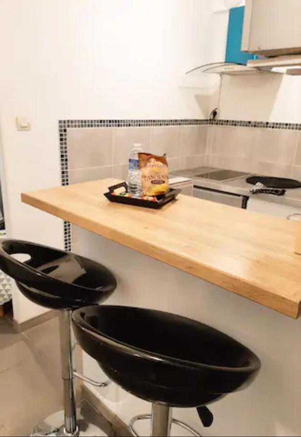 Appartement Le Petit Charmeur, parking, Wifi, gare à Flers  Extérieur photo